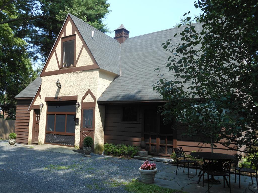 The Carriage House Loft Apartment Kingston Exterior foto