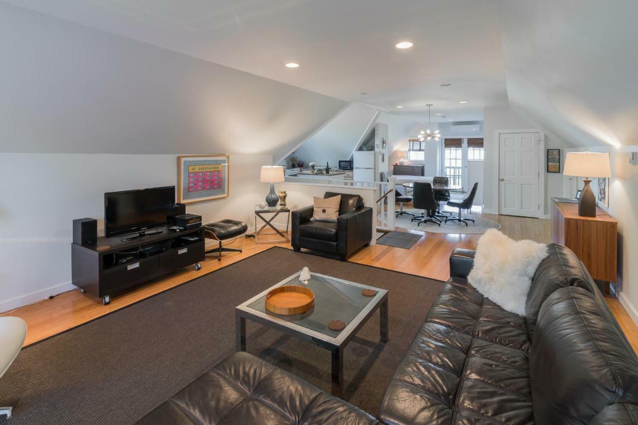 The Carriage House Loft Apartment Kingston Exterior foto